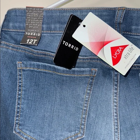 TORRID Women's Jeans Size 12 T Sky
High Skinny Heartthrob NWT - Picture 9 of 10